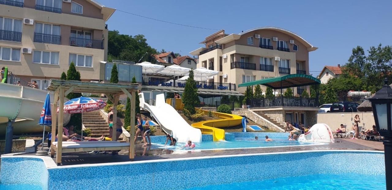 Sunny Hill Apartments & Aqua Park Vrnjacka Banja Exterior photo